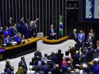 Reforma tributária é aprovada em segundo turno na Câmara dos Deputados