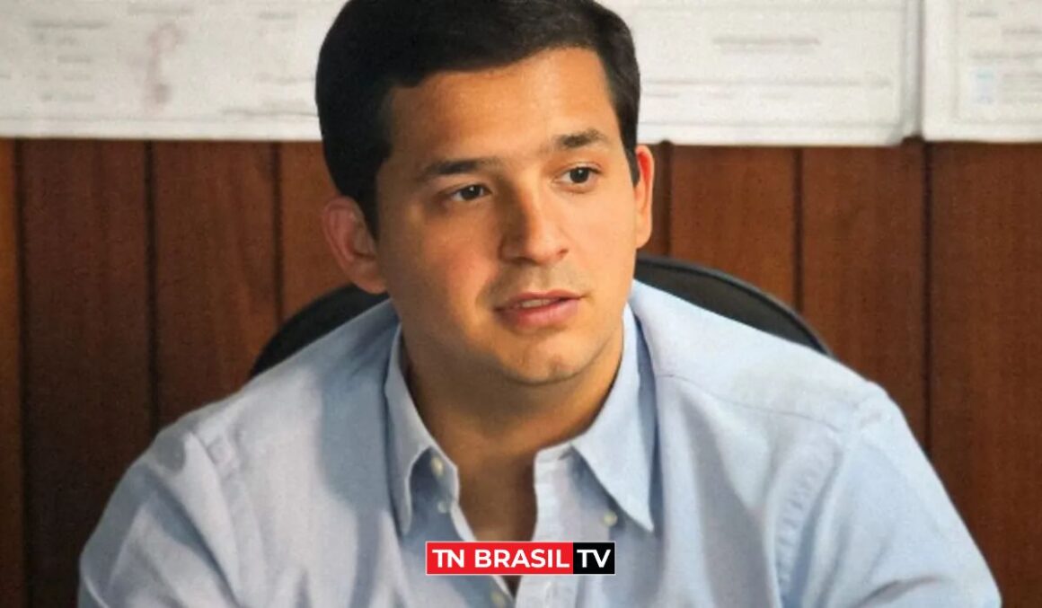 Helder anuncia deputado Victor Dias na Secretaria de Ciência e Tecnologia no lugar de Hélio Leite