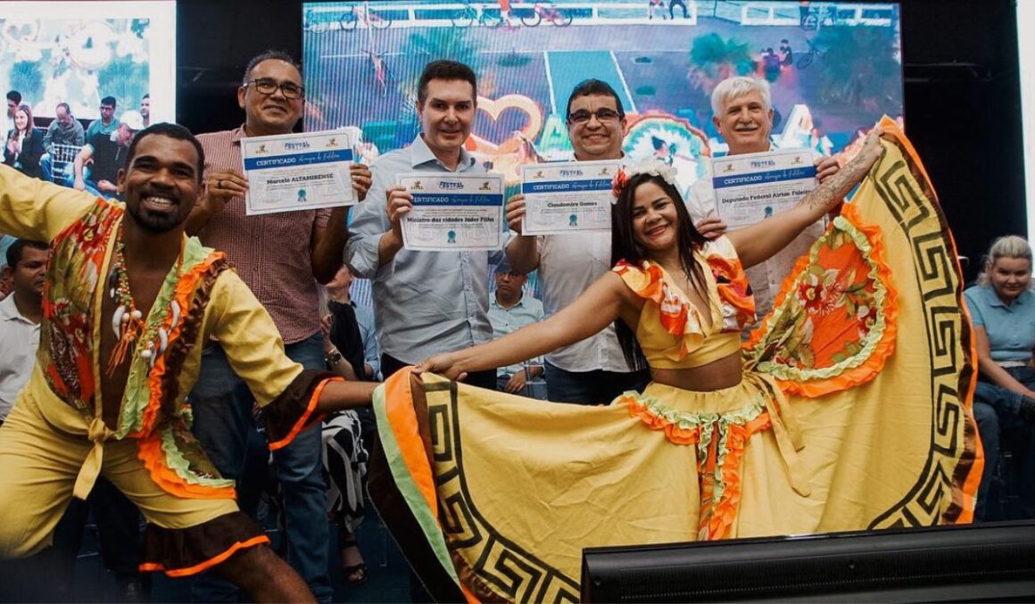 "Queremos que as políticas públicas ministrais cheguem a todos os municípios do Pará", diz o deputado Airton Faleiro