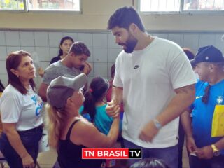 "Bora Pra Cima" do Instituto Diana Coelho realizou no sábado (01) ação de cidadania em Mosqueiro