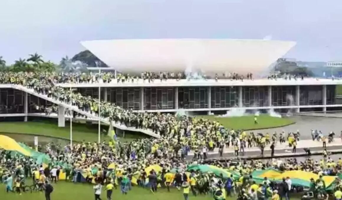 Inquérito militar livra tropas e aponta erro do governo Lula no ataque de 8/1