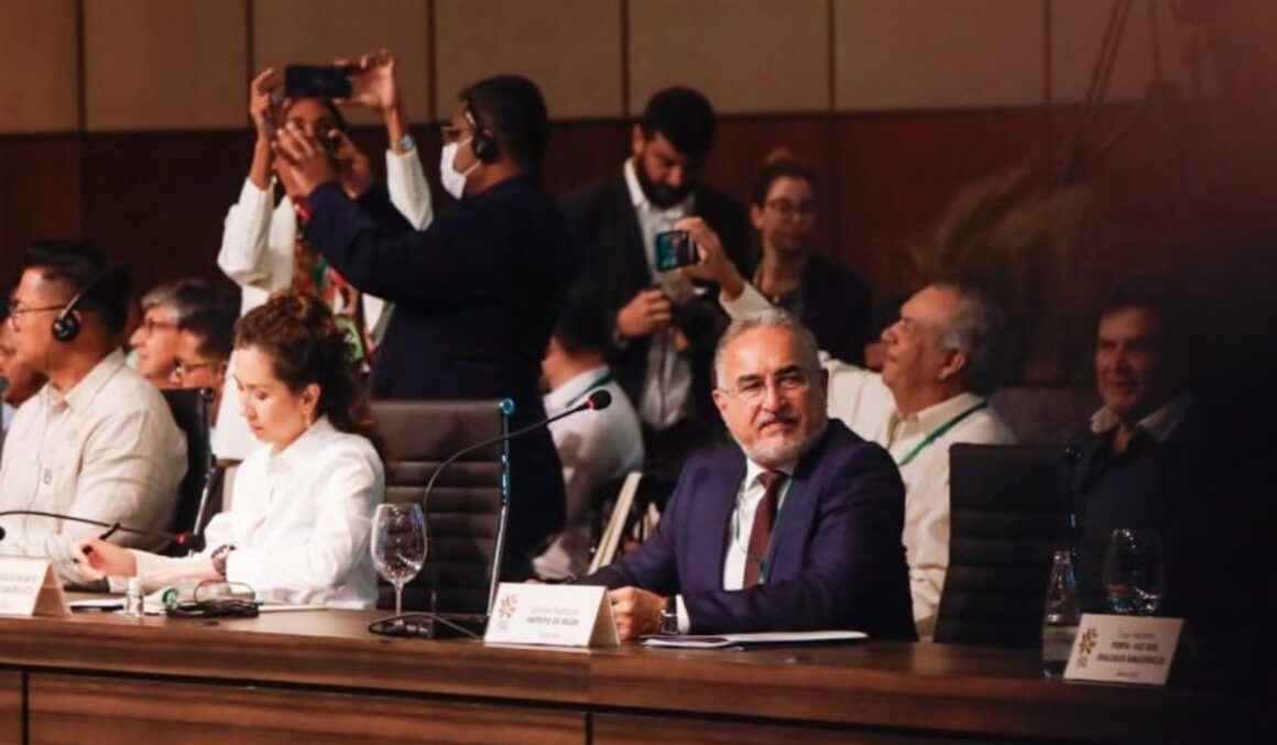 Prefeito Edmilson Rodrigues representa as cidades amazônicas na Cúpula
