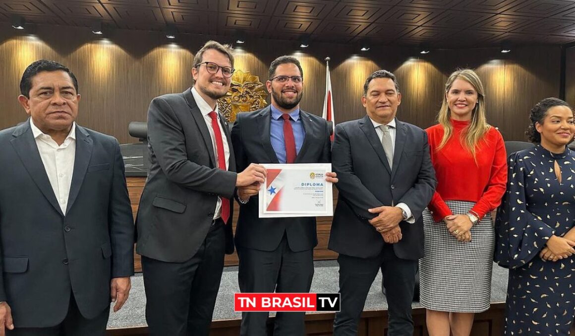 Em Sessão, Deputado Dirceu Ten Caten homenageia o Dia do Advogado na Alepa