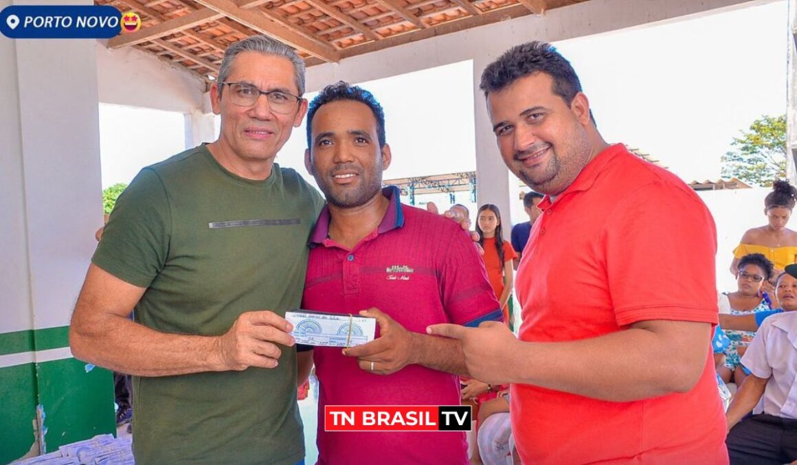 prefeito Prefeitura de Goianésia do Pará realiza a entrega de óculos de grau na Vila Porto Novo e região