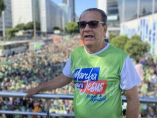 Nação pertence a Jesus, não a Alexandre de Moraes, diz Malafaia na Marcha para Jesus Rio