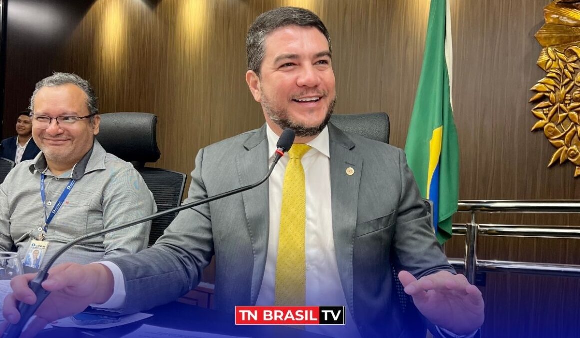 Agora é Lei: projeto do deputado Ronie Silva determina a colocação de Código QR em todas as placas de obras públicas estaduais
