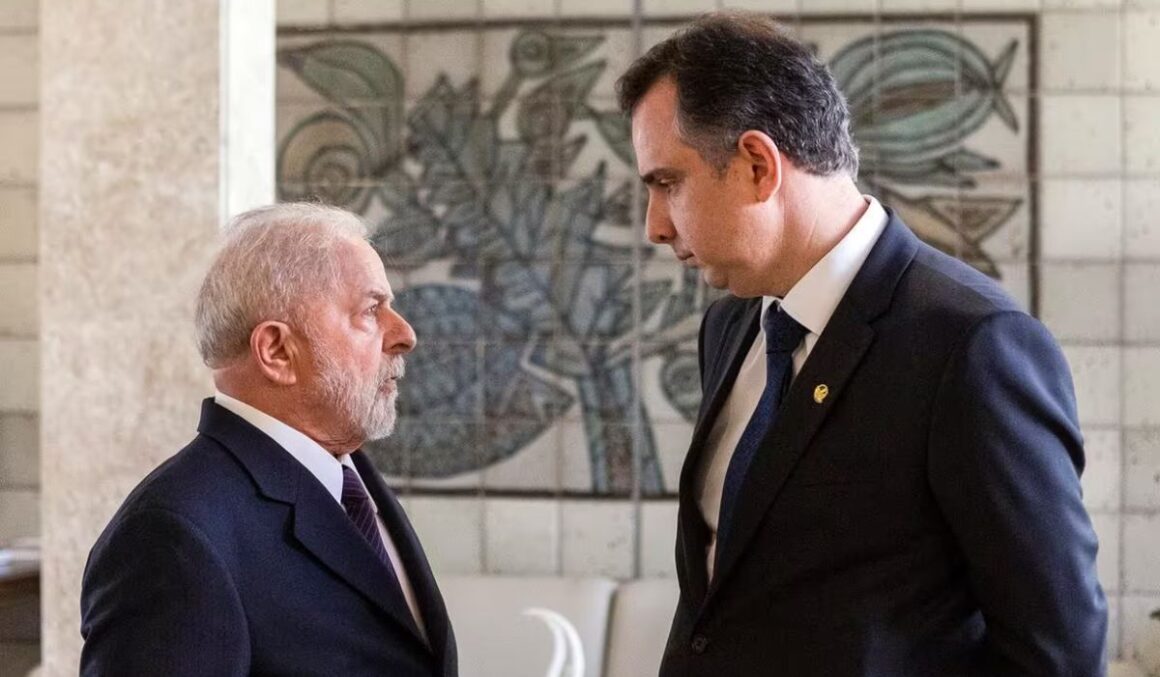 Vaga no STJ: Lula indica candidato de Rodrigo Pacheco
