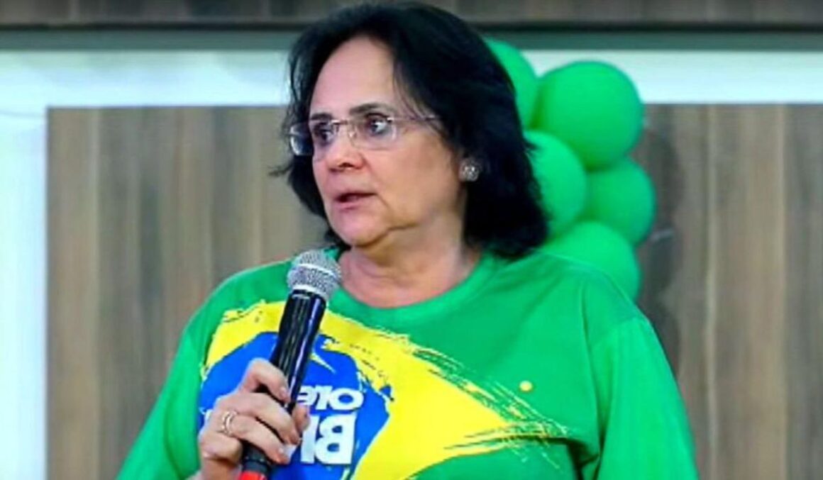 MPF pede R$ 5 milhões a Damares e União por fake news sobre abuso infantil