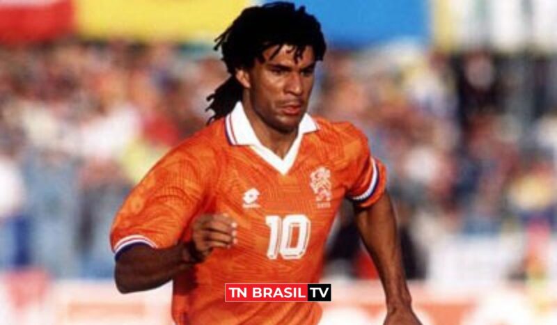 Ruud Gullit o craque do futebol holandês e que brilhou no Milan; lembra dele?