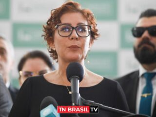 Deputada Carla Zambelli pede endereço de ministro do STF para entregar carta de sua mãe