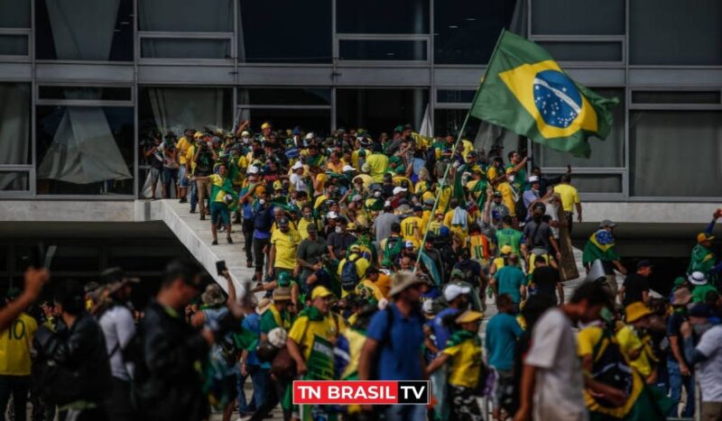 Autista, PCD, ambulante e morador de rua tentam absolvição no STF por 8/1