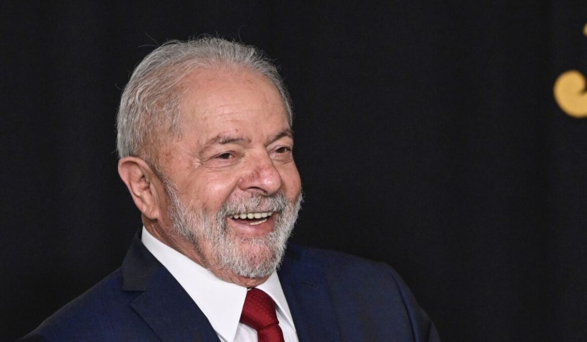 Lula veta, parcialmente, o marco temporal