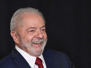 Lula veta, parcialmente, o marco temporal