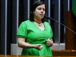 Petição contra PL 'antiaborto' supera 100 mil assinaturas em dois dias