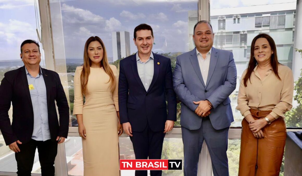 Deputada Renilce Nicodemos reúne com ministro Jader Filho para tratar sobre habitação no Pará