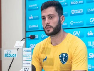 Paysandu anuncia rescisão de contrato com goleiro Thiago Coelho