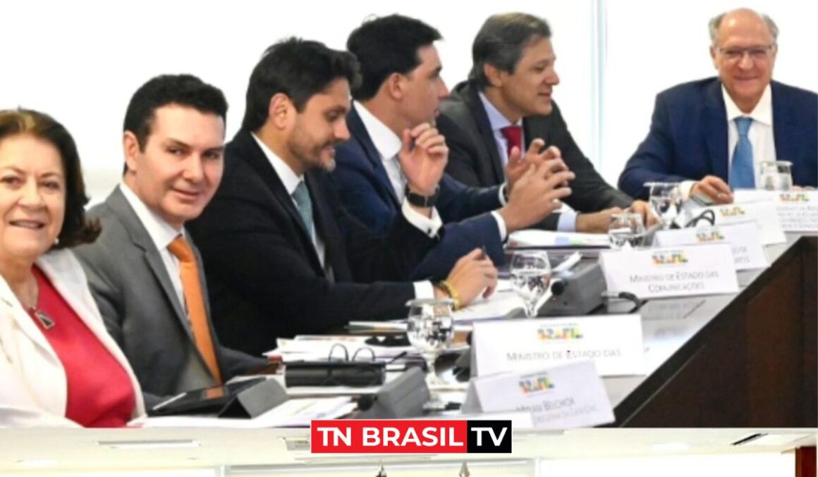 Presidente Lula, Jader Filho e ministros planejam mais ações em infraestrutura “Muito trabalho a fazer"