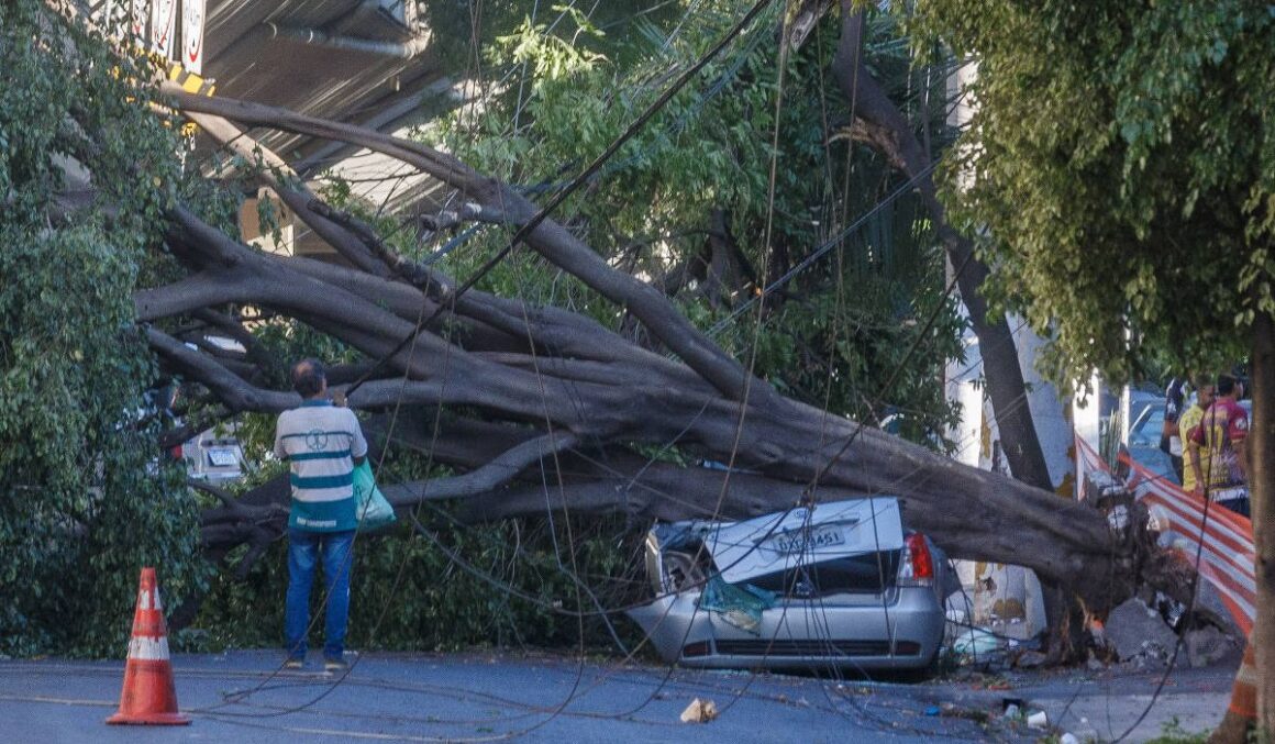 Apagão em São Paulo chega a 60 horas com 500 mil imóveis às escuras