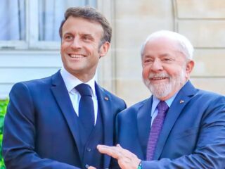 Macron cita 8 de janeiro e elogia Lula pelo fortalecimento da democracia