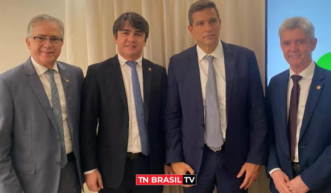 Deputados Joaquim Passarinho e Wescley Tomaz com o presidente do Bacen, Roberto Campos Neto. Foto: Reprodução/AP