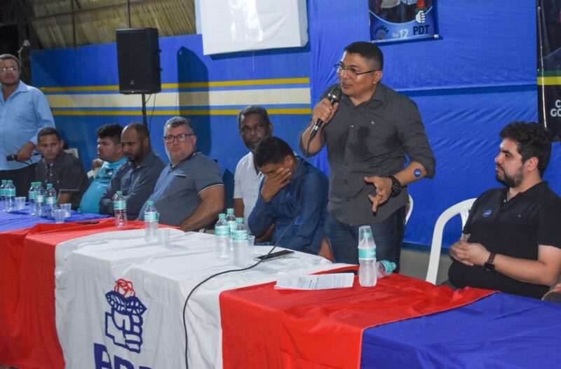 Raimundo Sousa discursando no lançamento de sua pré-candidatura em Altamira / Foto: Reprodução