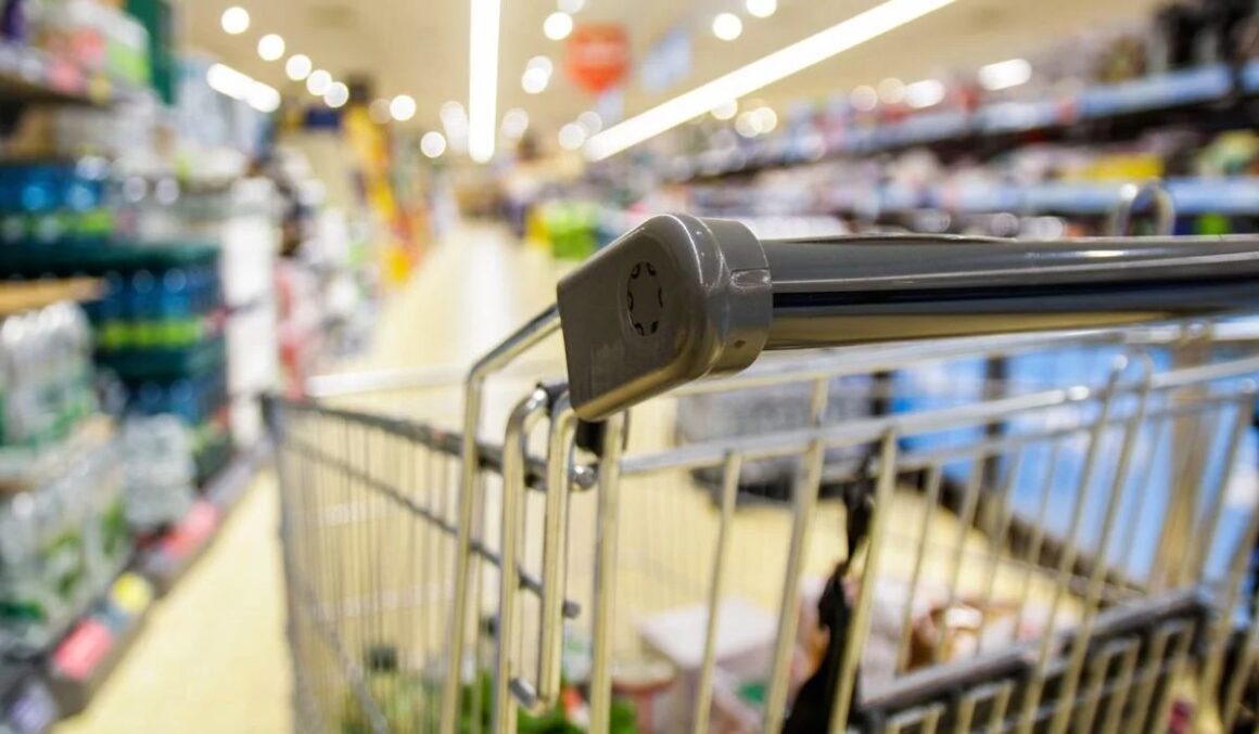 Brasil: inflação de 2023 chega a 4,62% e fica abaixo do teto da meta pela 1ª vez em dois anos
