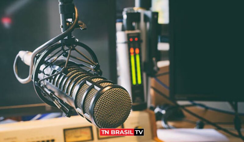 Profissional do Rádio e da Televisão (Apresentador, Comunicador, Jornalista, Radialista, Repórter)