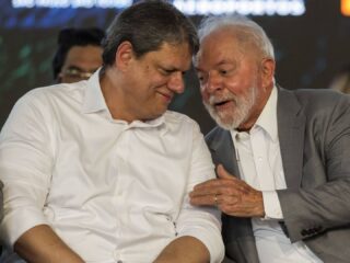 Lula troca afagos com Tarcísio: "Terá da Presidência tudo que for necessário"