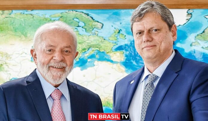 'Somos adversários, não podemos ser inimigos', diz Tarcísio sobre relação com Lula