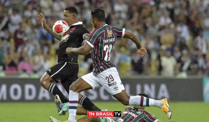 Em jogo complicado pela arbitragem Vasco e Fluminense empatam por 0x0 no Maracanã