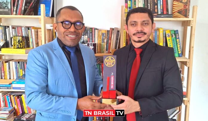 Dr. Elielson Pantoja recebe o Prêmio Destaque TN Brasil TV 2023