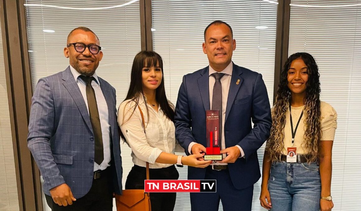 Deputado estadual Lu Ogawa recebe Prêmio Alepa em Foco 2023