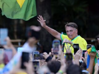 Bolsonaro exalta Elon Musk, critica ministros de Lula e terceiriza ataques a Alexandre de Moraes