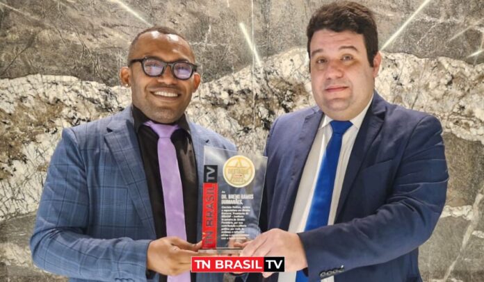 Cientista político, Dr. Breno Guimarães, recebe o prêmio “Destaque TN Brasil TV 2023”