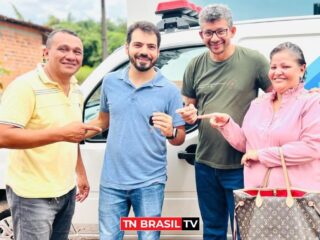 Prefeito Eduardo Pio X entrega ambulância para a zona rural de São Miguel do Guamá