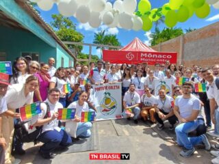 Naiara Torres participa de ação promovida pela Areciclananin no bairro do Aurá, em Ananindeua