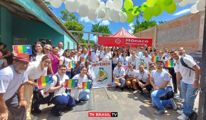 Naiara Torres participa de ação promovida pela Areciclananin no bairro do Aurá, em Ananindeua