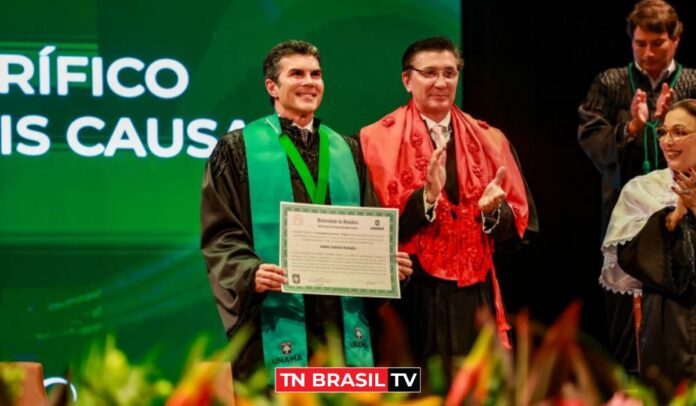 Governador Helder Barbalho recebe o título de 'Doutor Honoris Causa' de Universidade