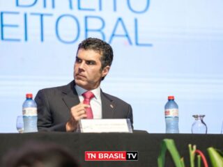 Governador Helder Barbalho defendeu a democracia e combate às fake news em congresso de Direito Eleitoral