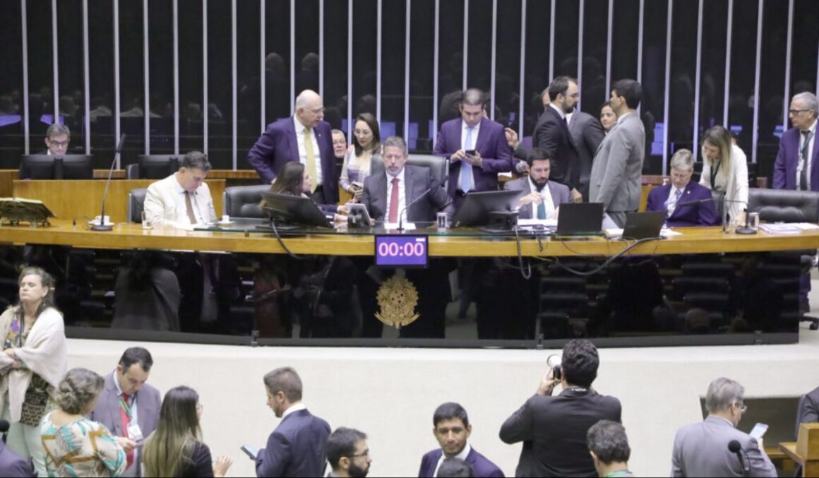 PEC da Anistia: saiba como votaram os deputados paraenses