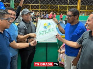 Ipixuna do Pará: Prefeito Artemes Oliveira inaugura quadra de esportes no bairro Açaízal