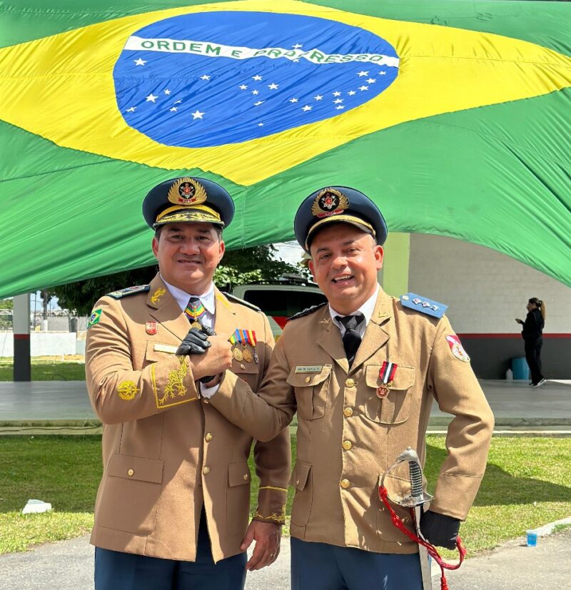 Capitão Frank recebe Medalha de Serviços Extraordinários de Cultura "Cincinato Ferreira de Souza"