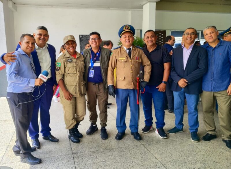 Capitão Frank recebe Medalha de Serviços Extraordinários de Cultura "Cincinato Ferreira de Souza"