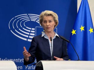 Ursula Van Der Leyen é reeleita presidente do Parlamento Europeu