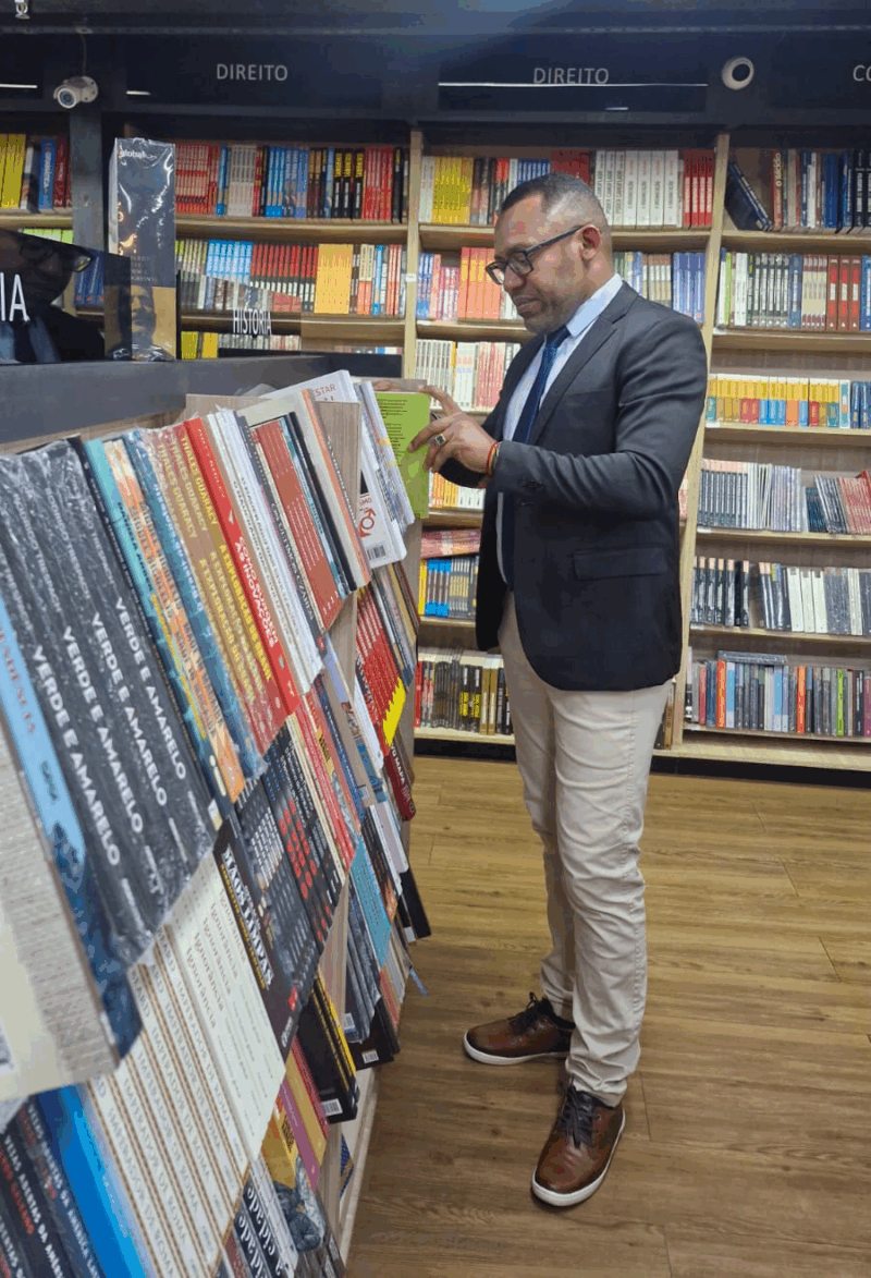 Os livros estão na lista de produtos que vão ser isentos de impostos, conforme a Reforma Tributária que está em discussão no Congresso.