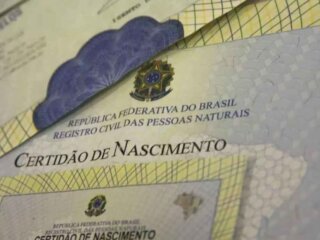 Brasil registrou mais de 100 mil crianças sem nome do pai em 2024