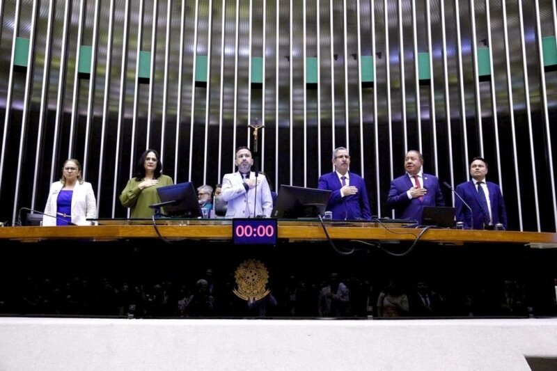 Deputado Josué Paiva participa de homenagem aos 103 Anos da COMIEADEPA na Câmara Federal