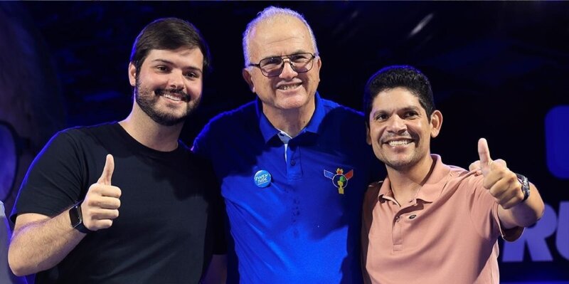 Sidney com Thiago Araújo e Carlos Vinícius em Paragominas na convenção / Foto: AP