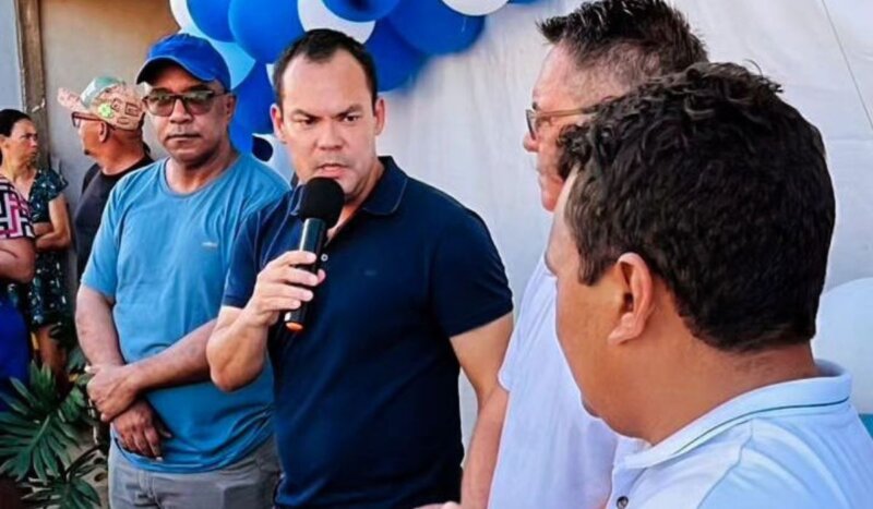 Prefeito Itonir Tavares e Lu Ogawa em evento com Neguinho Mulato / Foto: AP