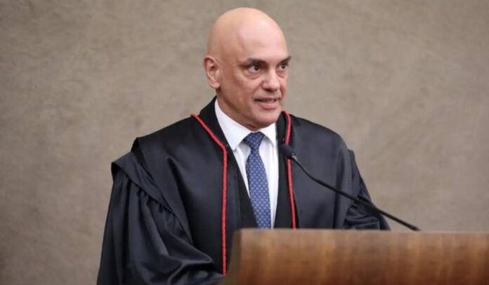 Senadores Retiram Apoio ao Impeachment de Alexandre de Moraes por Orientação Jurídica